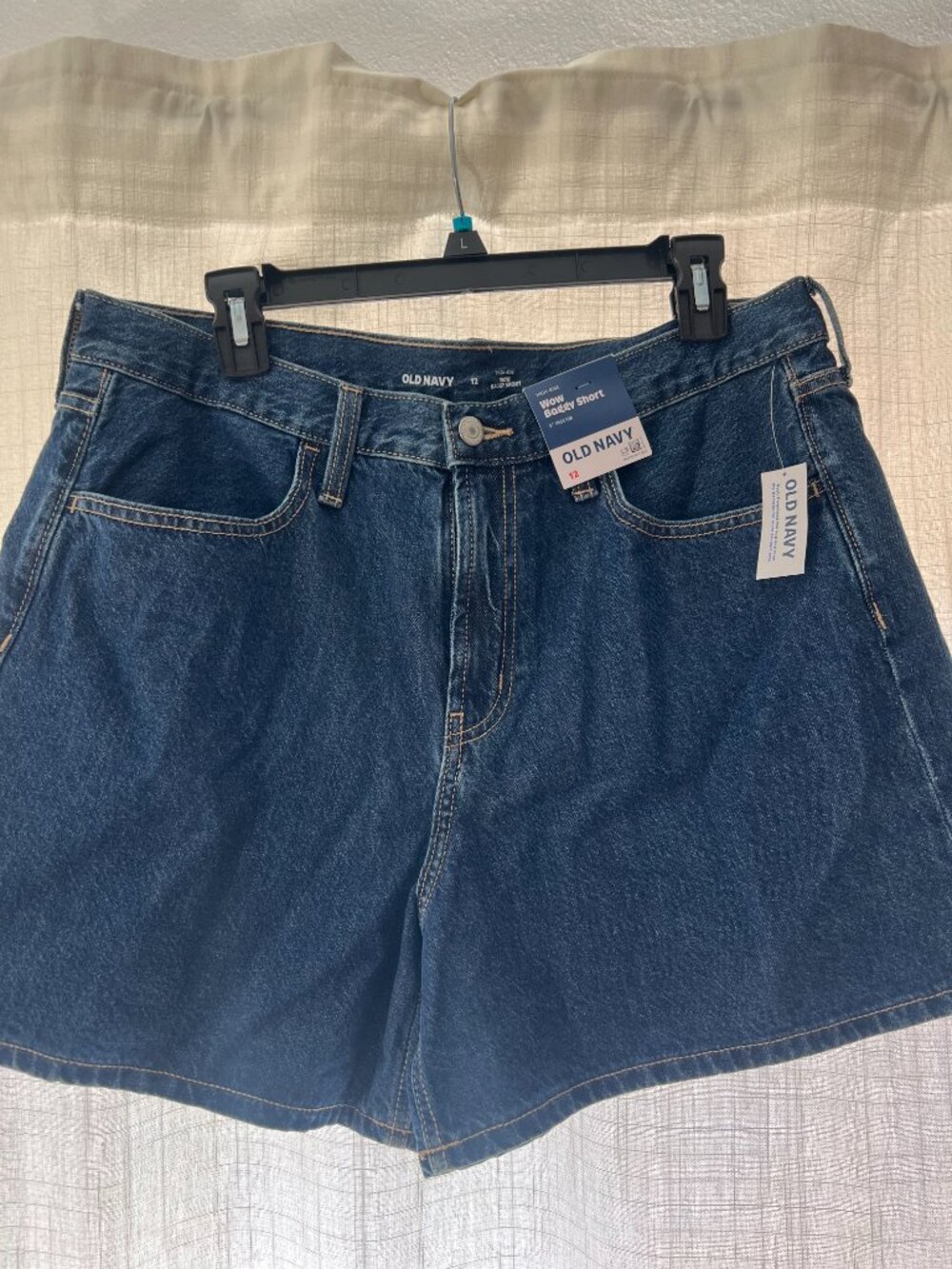 WOW Baggy Short - Old Navy - Picture 3 of 7